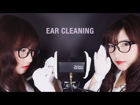 ASMR. Twin Doctors Ear Cleaning w/Tweezer (No Talking)