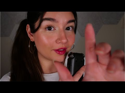 ASMR *Quick Tingles* Word Repetition 'Cosquillas' With Face Touching/Hand Movements