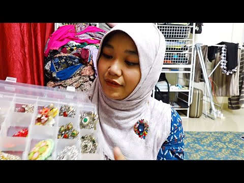 ASMR soft spoken - my brooches collection pt.2