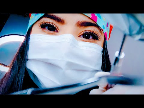 ASMR: DENTISTA 🦷 MEIGA! Limpando seus dentes com muito carinho.