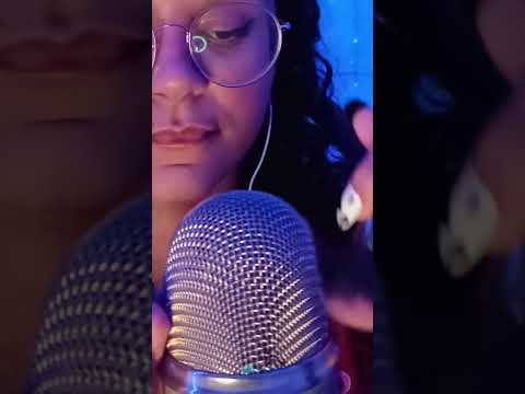 ASMR- Pincel com fita l sons de fita no microfone