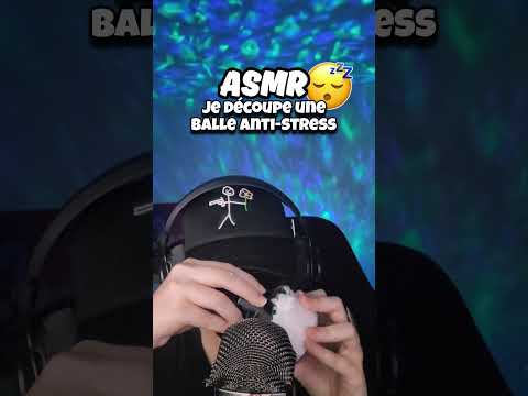 ASMR • JE DECOUPE UNE BALLE ANTI STRESS et voila ce qu'il y a dedans ! 😴 #asmr #asmrfrançais #sleep