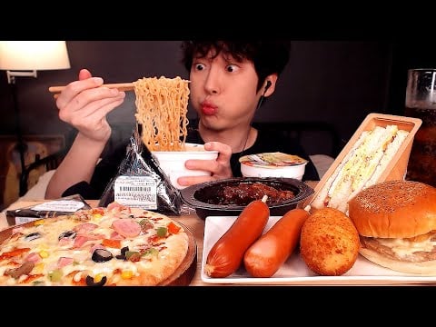 ASMR MUKBANG 편의점 음식 컵라면 & 핫도그 & 치즈 피자 CUP Noodle & HOT DOG & CHEESE PIZZA EATING SOUND!