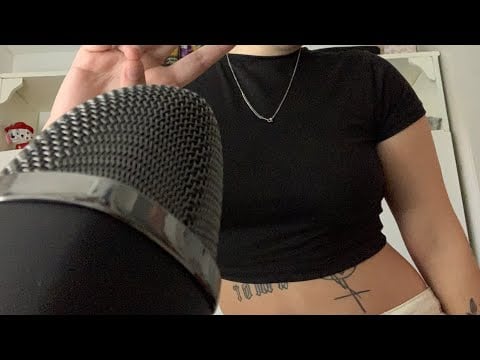 asmr scratching en ropa, y objetos (rápidooo)