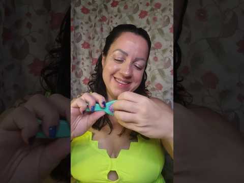 ASMR-SHORTS TAPPING NA MINI ESCOVA #asmr #sonsdeboca #shortsviral #videoscurtos