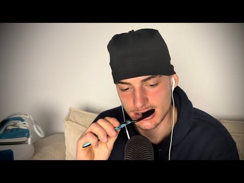 ASMR - mes objets les plus inutiles 😱 🔞 (je me brosse les dents pour la premières fois depuis 1 an) 