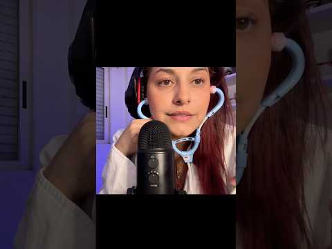 Chequeo médico♥️ #asmr #relax #mouthwhisper #asmrcommunity #mouthsounds #youtubeshorts #love