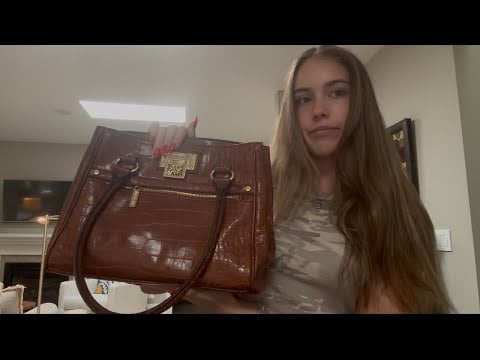 ASMR what’s in my bag?!!🚨