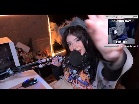 ASMR🧡EATING GUMMIES+PLAYING THE FOREST+ROBLOX ASMR🧡
