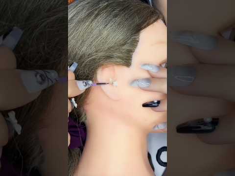 ASMR ear cleaning 👂🏻💆🏻‍♀️ #asmr #satisfying #relax #visualtingle #tingles #asmrscratching