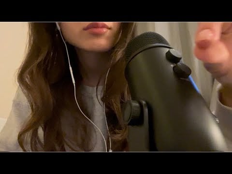 ASMR 2 MIN PLUCKING YOUR NEGATIVE ENERGY 😴🤍
