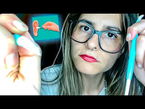 ASMR Limpieza de OIDO y Revision - ROLEPLAY 👍