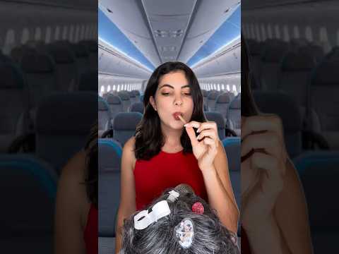 Passageira folgada no avião - #asmr #asmrsounds