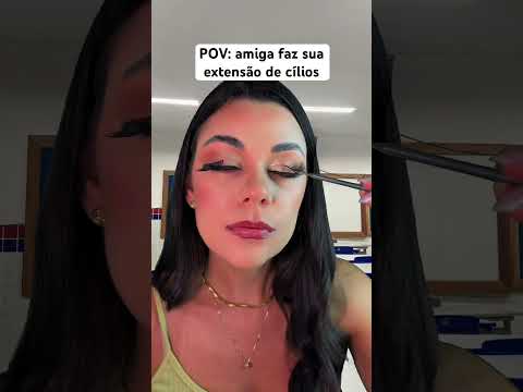 POV: amiga faz sua extensão de cílios #asmr #humor #comedia #shorts