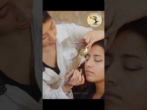 Darlyn's soft whispering ASMR makeup tutorial 😌