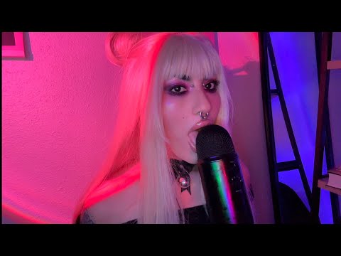 Up Close ASMR 💗 Mouth Sounds + Kisses 