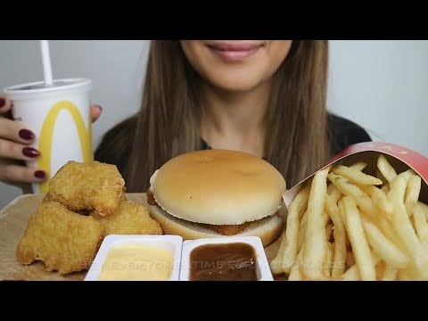 ASMR MCDONALDS FISHBURGER/CHICKEN NUGGETS/FRIES no talking CREMA ASMR #asmr #mcdonalds #food #soft