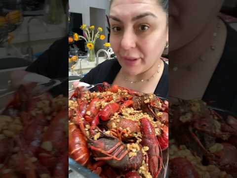 #asmr #mukbang #eating #asmreating #seafood  #crawfish #eating #eatingsounds  #eatingasmrsound