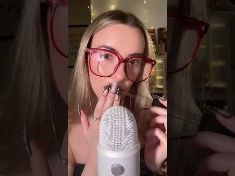 ASMR trigger 1, 2 or 3? 💗✨ #asmrmouthsounds #asmrtapping
