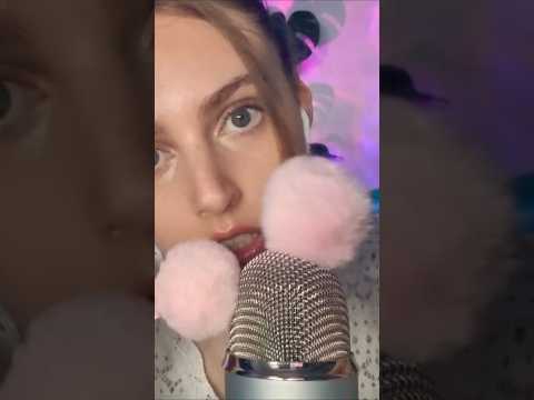 ASMR Facebrushing and Whispering 🤫🩷 #asmr #relax #teteasmr #whispering #facebrushing