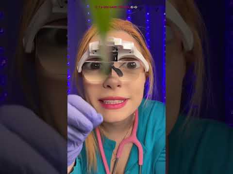 ASMR IL Y A QUELQUE CHOSE DANS TON OEIL 👁️ #asmr #asmrfrancais #shortsviral #shortsvideo #shorts