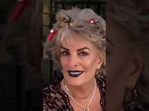 The Countess discusses her ASMR techniques! Check out the video for full interview! #asmr #tapping