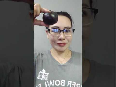 ONE TIME  BITE PLUM#everyone #mukbang #shortsfeed #bigmouth #onebite #crazylady