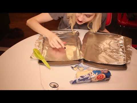 MAKING ROCKET SHAPED COOKIES | Cloveress ASMR