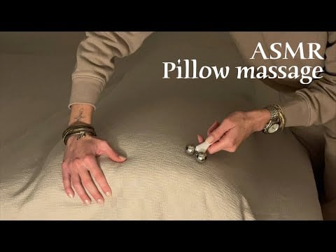 ASMR 🌙 Pillow massage - Massage movements and fabric sounds (no talking)