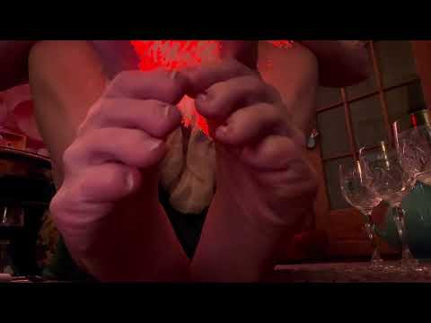 ASMR bare feet playing with light