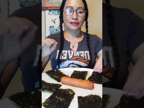 HOW I EAT MY HOTDOG#shortsfeed #mukbang #shortviral #shortvideo #asmrvideo #americanmukbangers