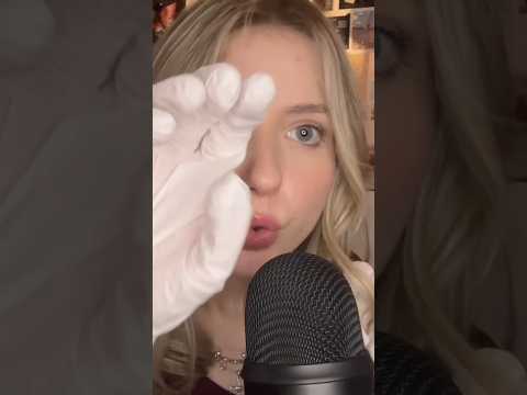 ASMR | hand movements with matching mouthsounds (with/ without gloves) #tingles #asmr #relax #sleep