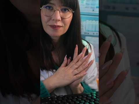 ASMR la pharmacienne te prépare tes médicaments 💊