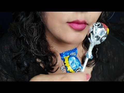 ASMR te cuento como me fue en fin de año 🎉🎁 comiendo paleta y chicle