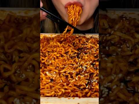 Can you handle the heat? 🥵#asmr #food #yt #spicynoodles
