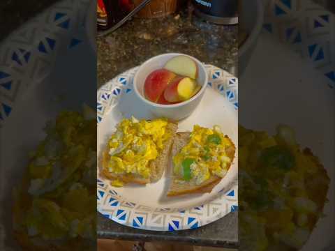 Make Breakfast With Me ASMR🍳 #asmr #asmrvlog
