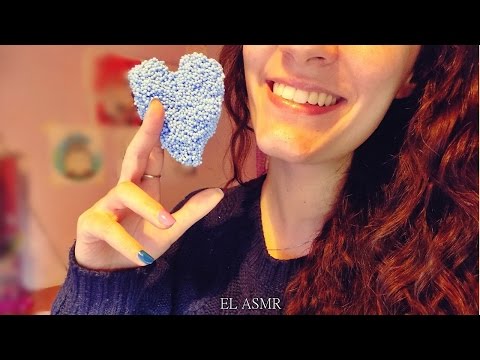 ★ASMR italiano★ Sussurri e suono del FOAM play! ♥ (Chiacchiere, foam sound)