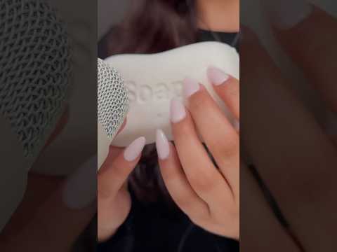 ASMR tapping & scratching for relaxation 😴