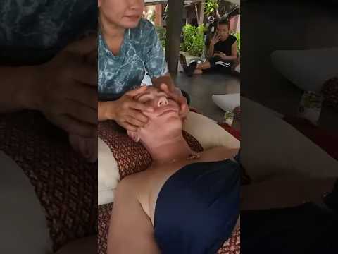 Increíble masaje de rostro #shorts #asmr #massage