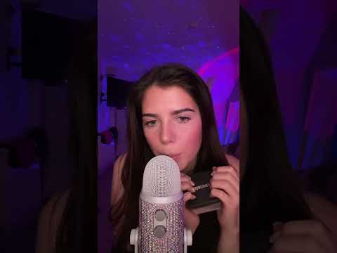 Tapping on makeup 💄#asmr #ASMR #personalattention #sleep #relax #whispers #asmrmakeup #facetouching