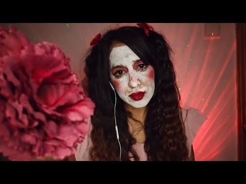 La Muñeca que Despertó | ASMR Halloween 🎃 (Susurros, energía y misterio)