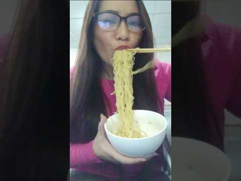 EATING MEGORING NOODLES #mukbang #viral #shortsfeed #food #eatingshow #everyone #foodie  #asmr