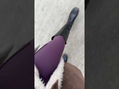 ASMR und ich muss erst mal meine Leggings auspacken. 🤖