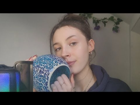 over explaining some of my fav things (low quality tapping ASMR)