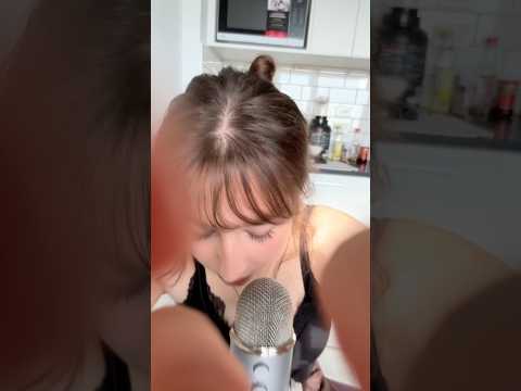Should I try some fast and aggressive ASMR ? #asmr #fastandagressiveasmr