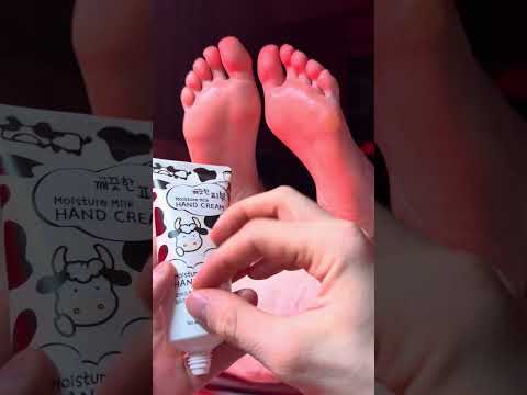 ASMR alot cream on feet🦶🏻 #foot #asmr #relax