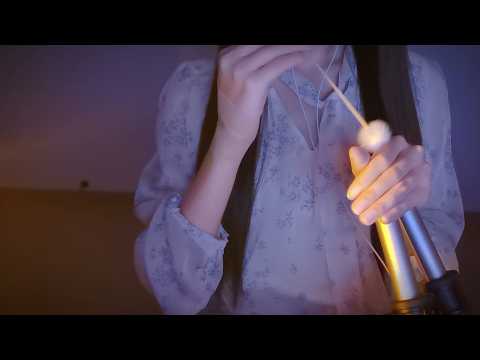 ASMR No Talking Mic Scratching with fluffy ear pick and nail and brush