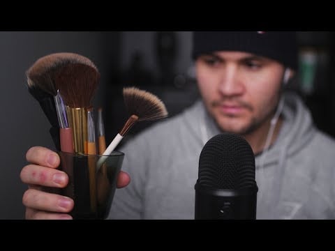 ASMR Brushing (stole my girlfriends stuff 🙈)