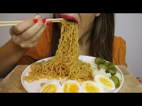 ASMR RAMEN NOODLES / EGGS / PICKLED VEGGIES / DESSERT / no talking / CREMA ASMR #asmr #ramen #food