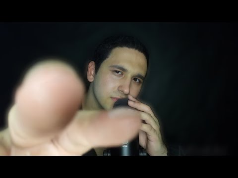 ASMR / passando a mão no microfone e toques na tela